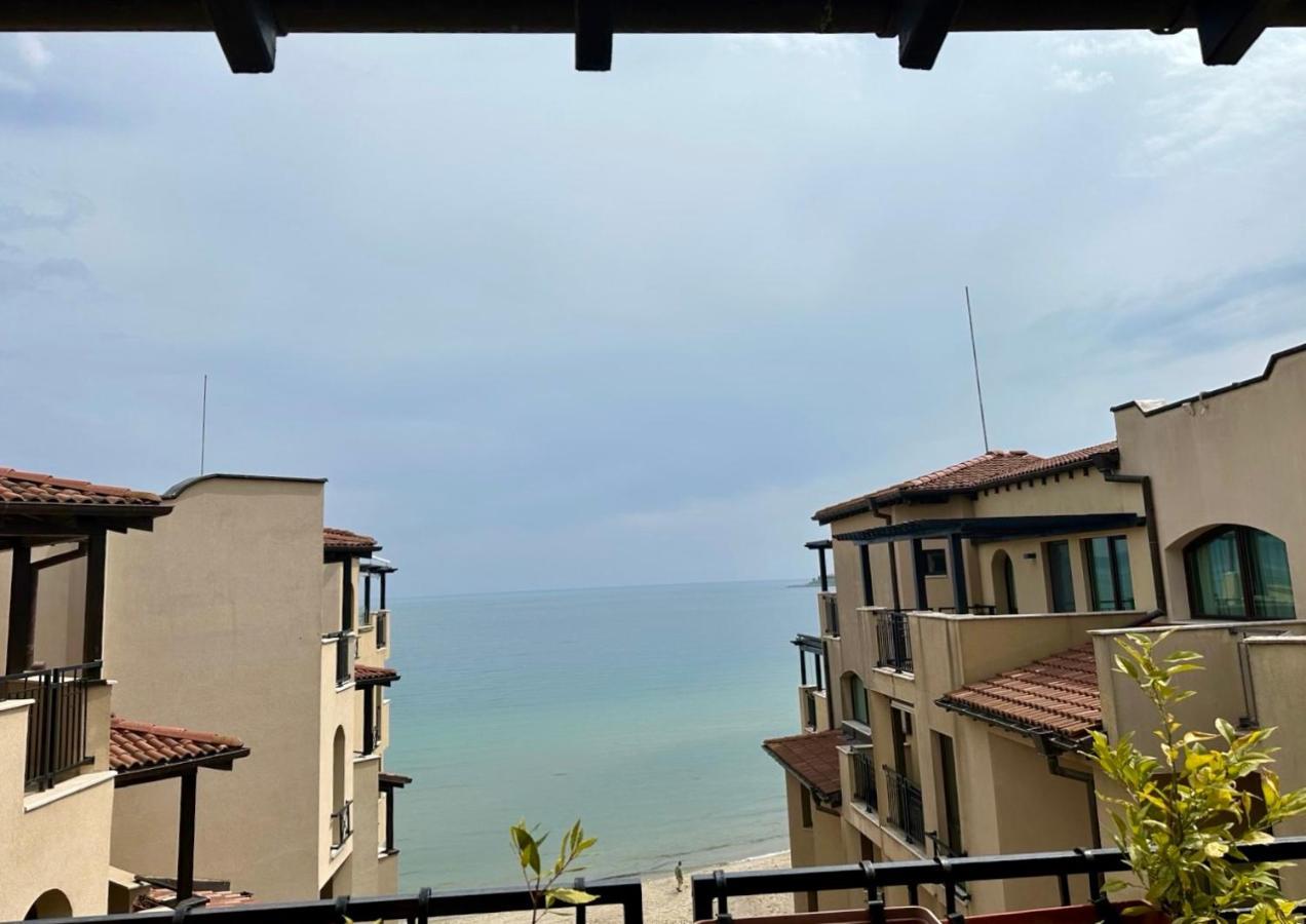 Oazis Vip Club Aparthotel Slăntjev Brjag Exteriör bild