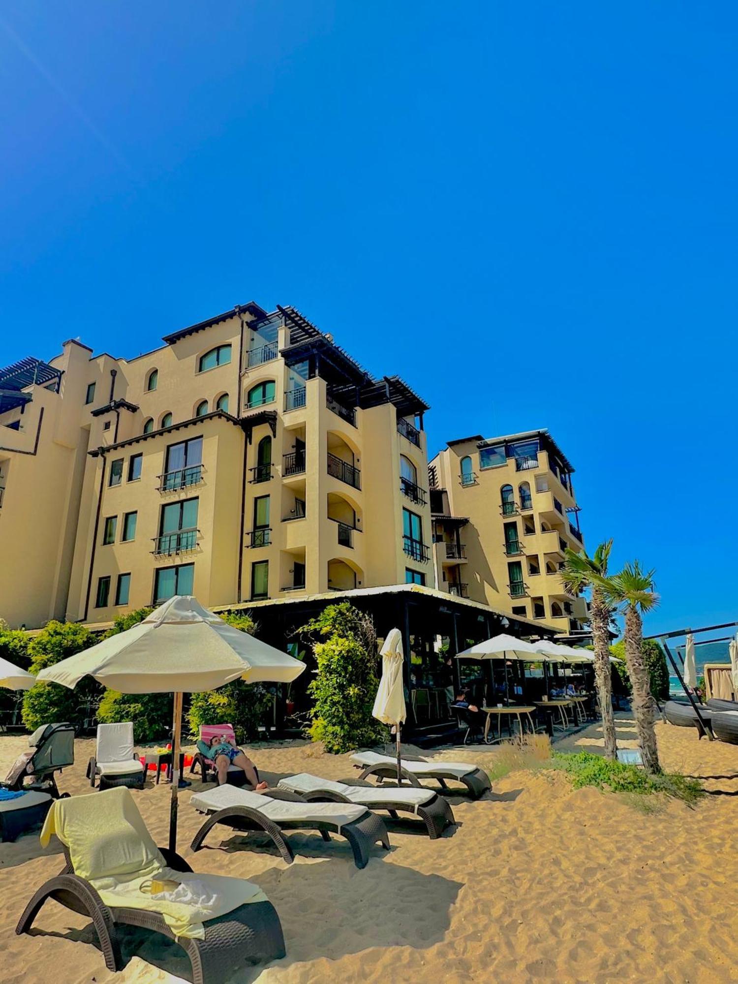 Oazis Vip Club Aparthotel Slăntjev Brjag Exteriör bild